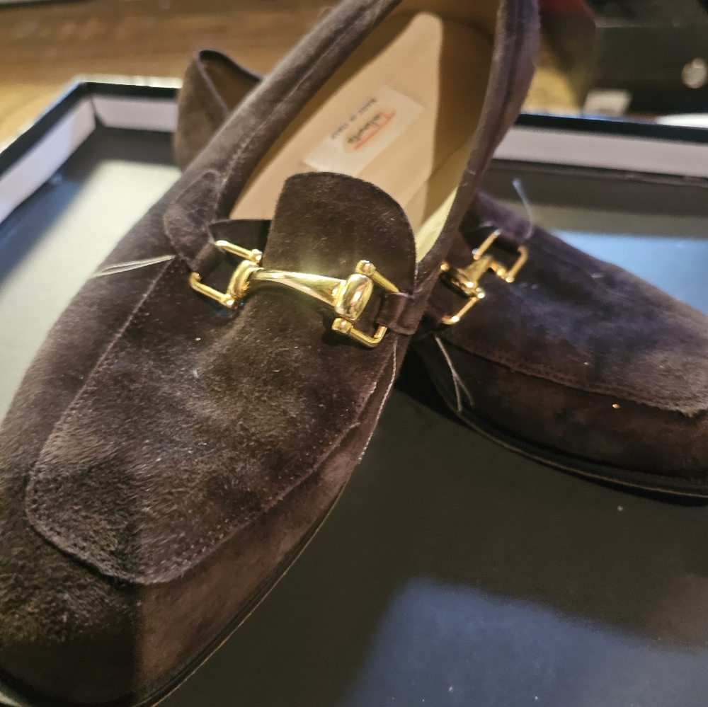 loafers suede with buckle